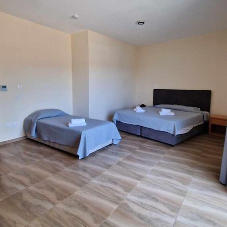 M. Moniatis Hotel Limassol Luaran gambar