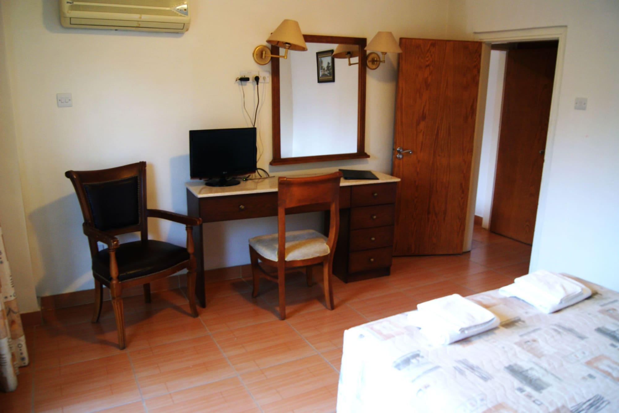 M. Moniatis Hotel Limassol Luaran gambar