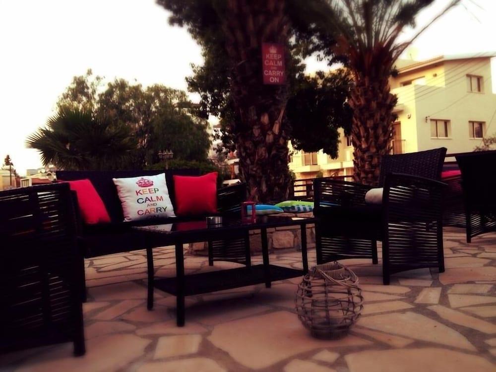 M. Moniatis Hotel Limassol Luaran gambar