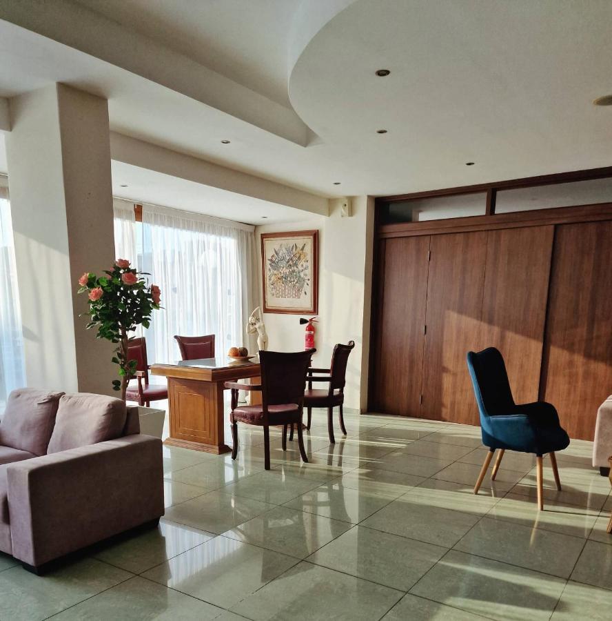M. Moniatis Hotel Limassol Luaran gambar