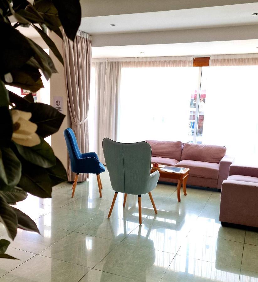 M. Moniatis Hotel Limassol Luaran gambar