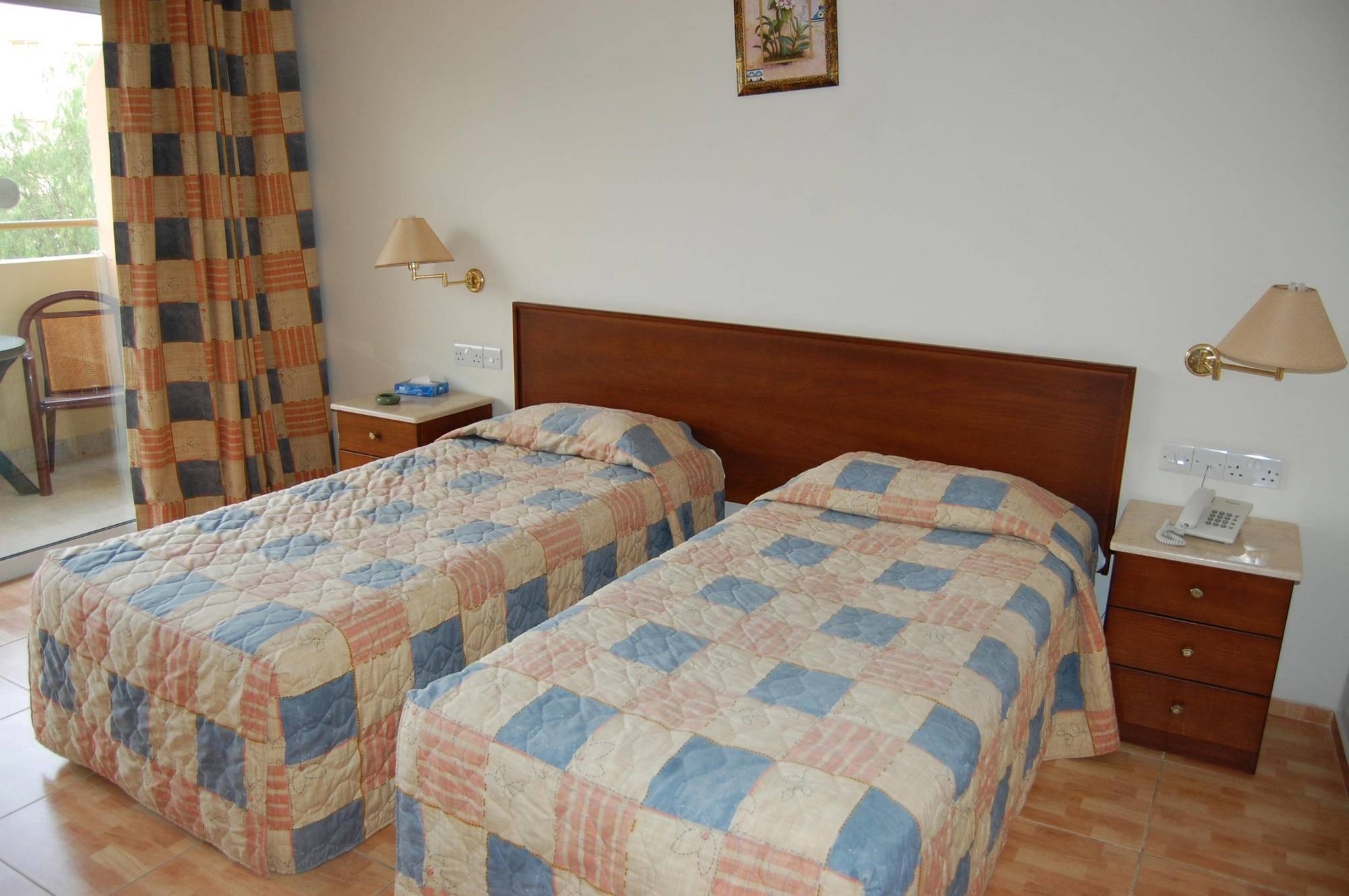 M. Moniatis Hotel Limassol Luaran gambar
