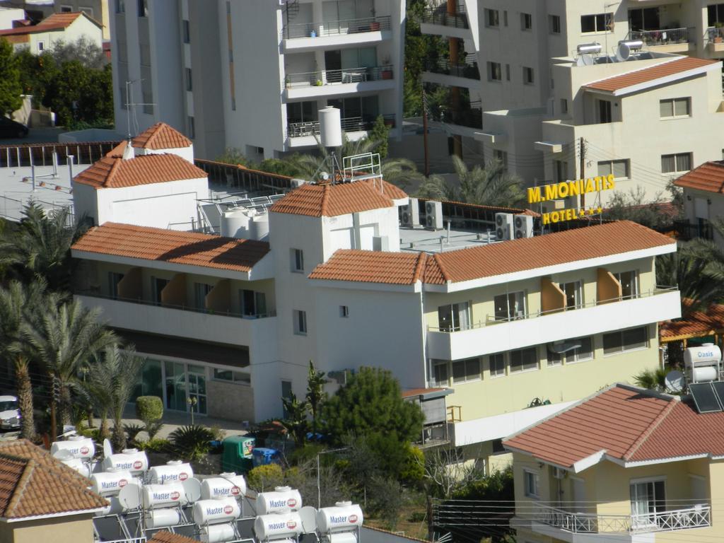 M. Moniatis Hotel Limassol Luaran gambar