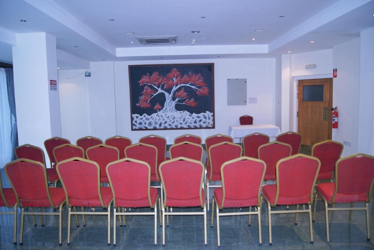 M. Moniatis Hotel Limassol Luaran gambar