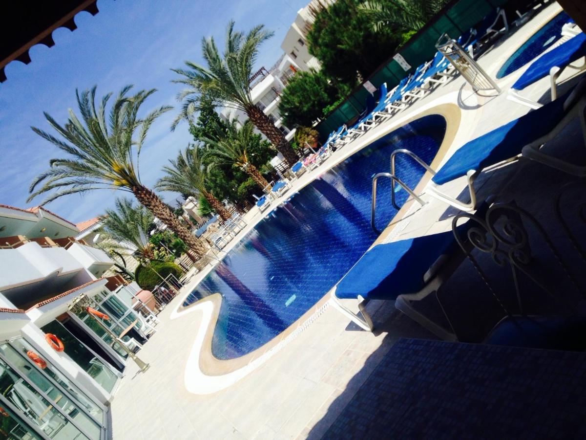 M. Moniatis Hotel Limassol Luaran gambar