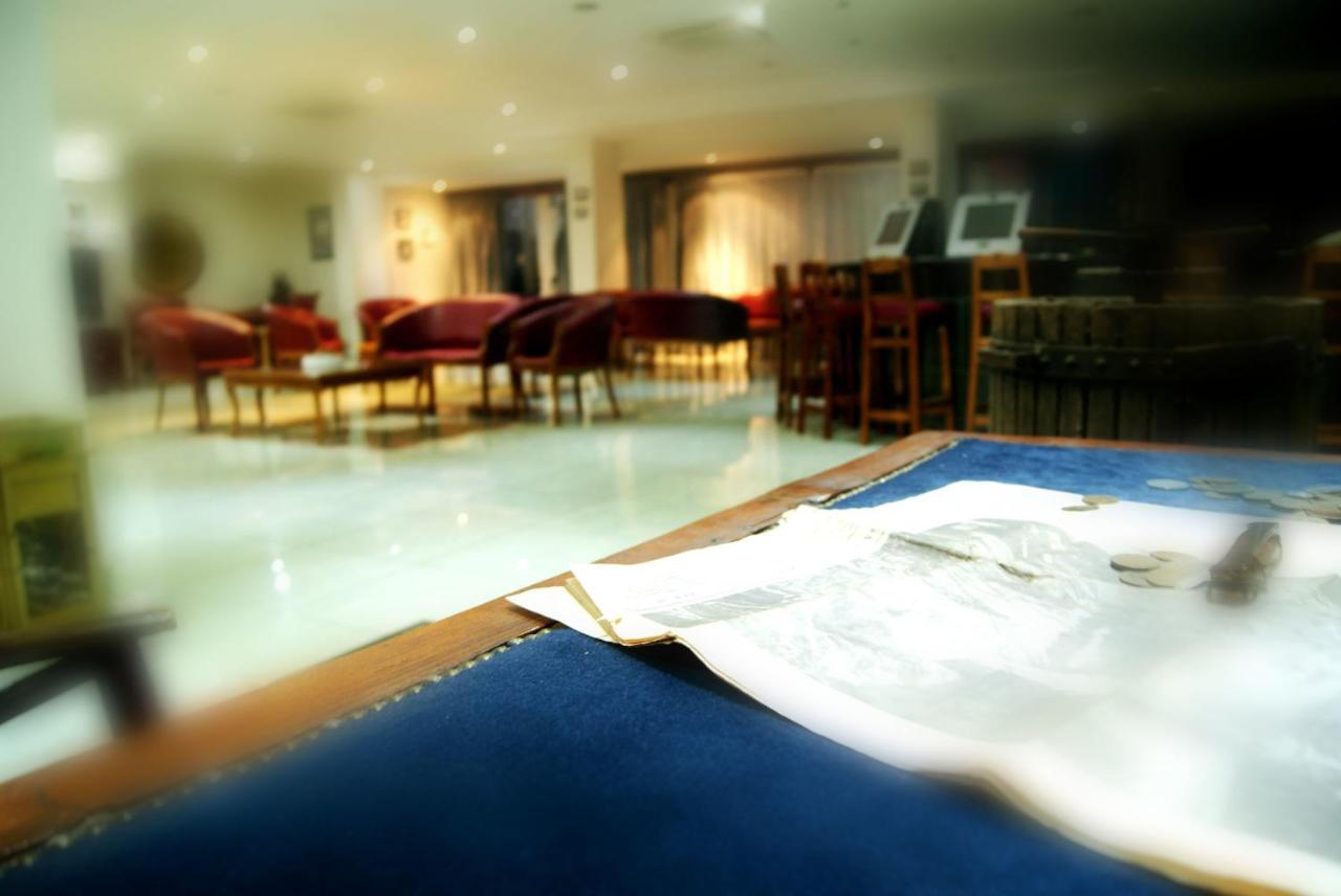 M. Moniatis Hotel Limassol Luaran gambar
